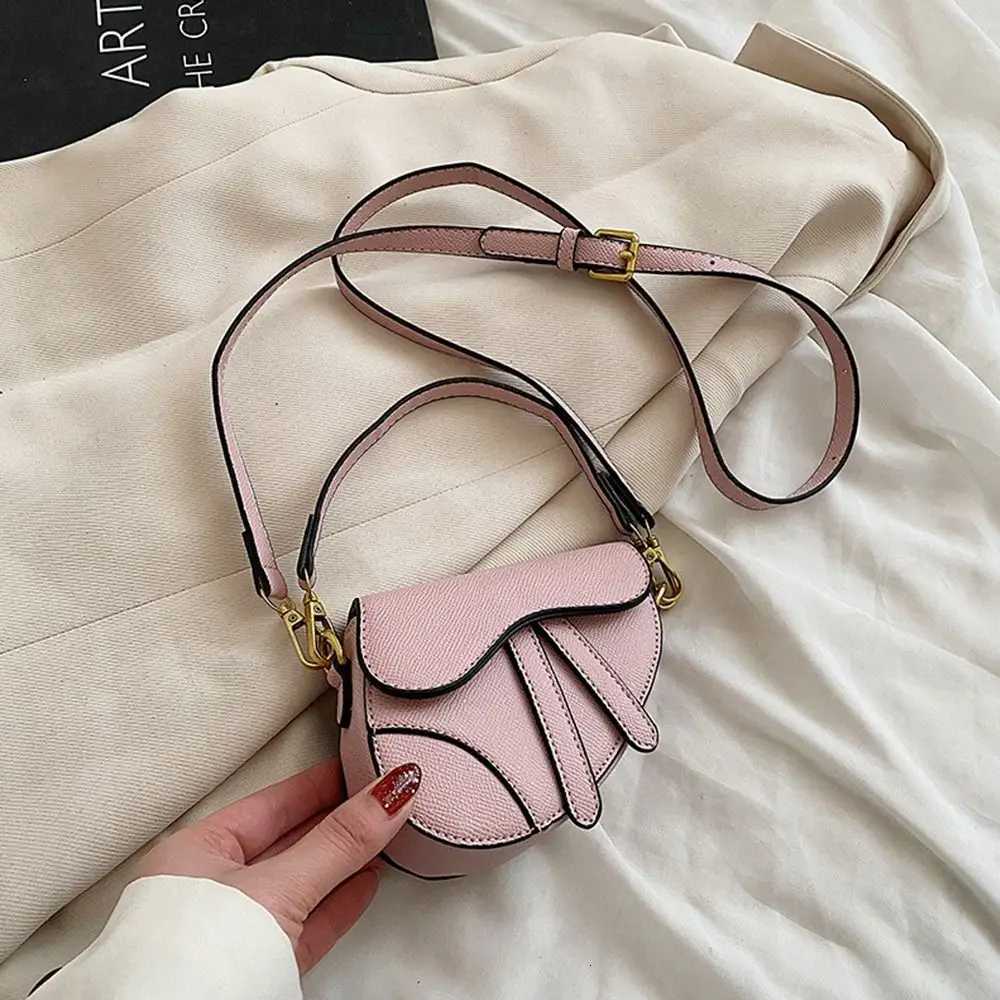 Fashion Handheld Storage Bag Saddle Bag Accessory Bag Crossbody Bag Small Bag W260319