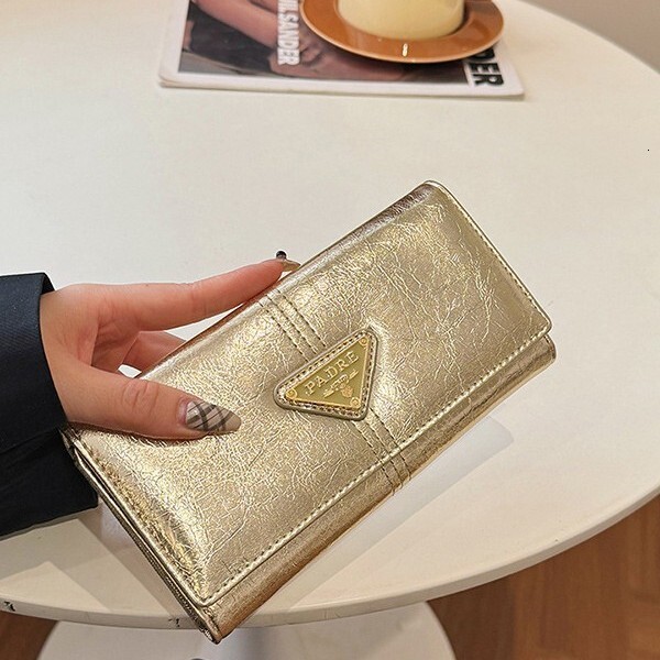 New high-end, stylish versatile clutch bag for women, trendy and simple niche coin purse, popular lightweight long wallet