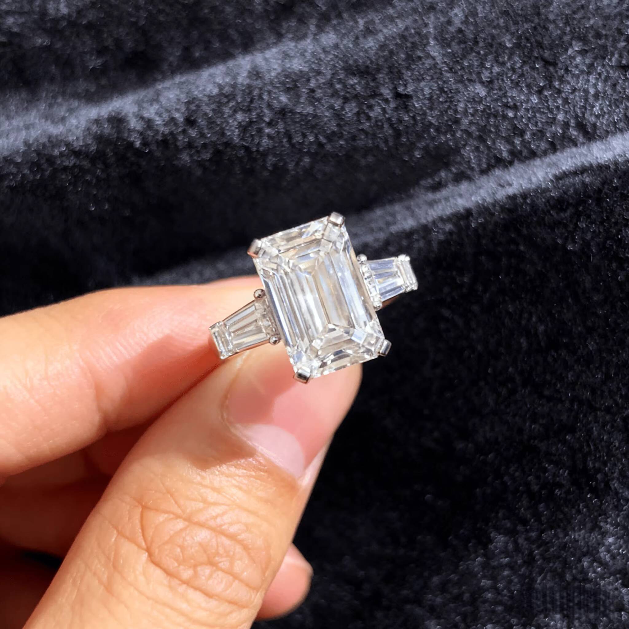 Wholesale 14K Gold IGI Certified Wedding Ring 10ct Emerald Cut Lab Grown Filled Diamond White D Color Trendy Unisex Tapered