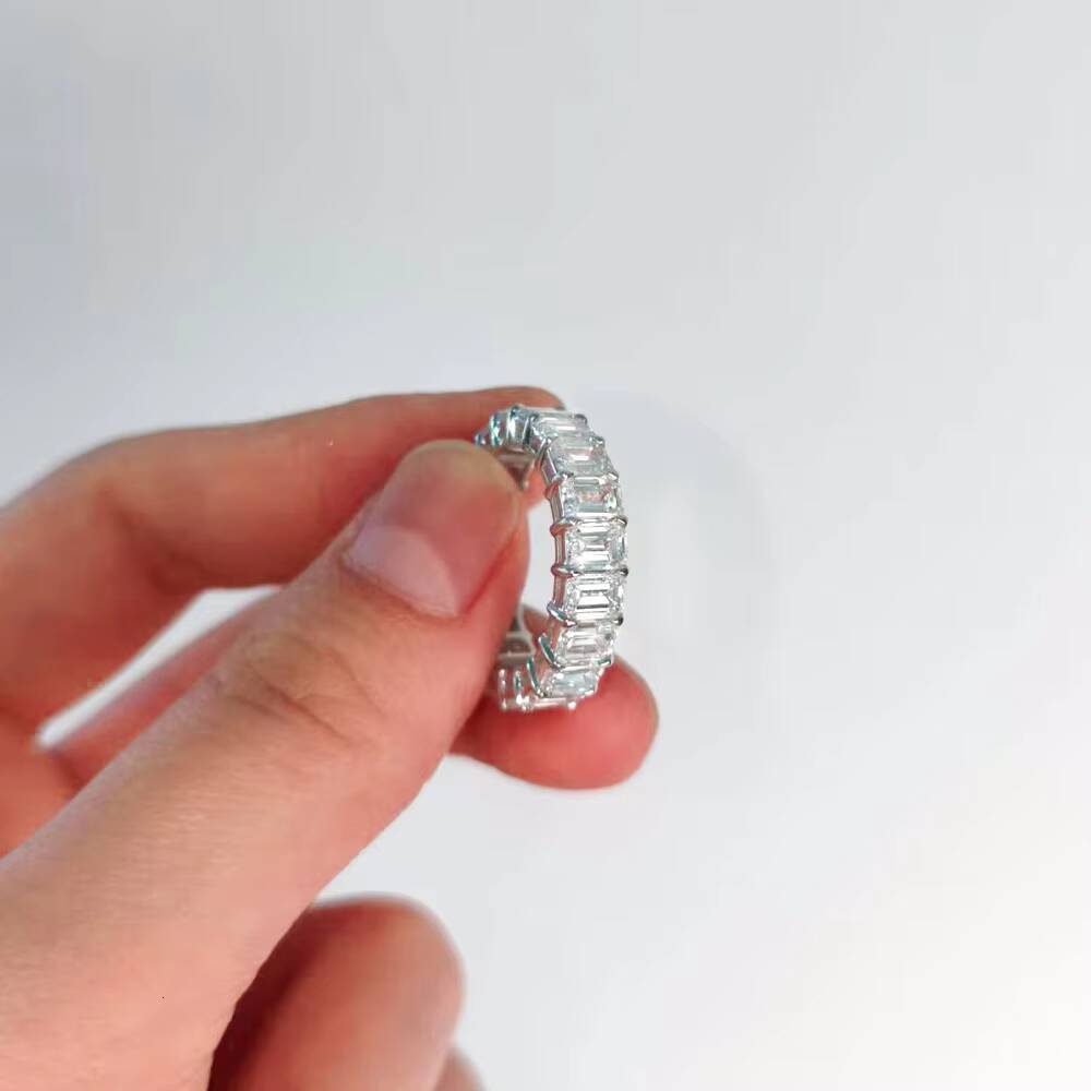 63CT square Lab Diamond Ring from Source Factory 18K Gold IGI Certified for Weddings and Gifts