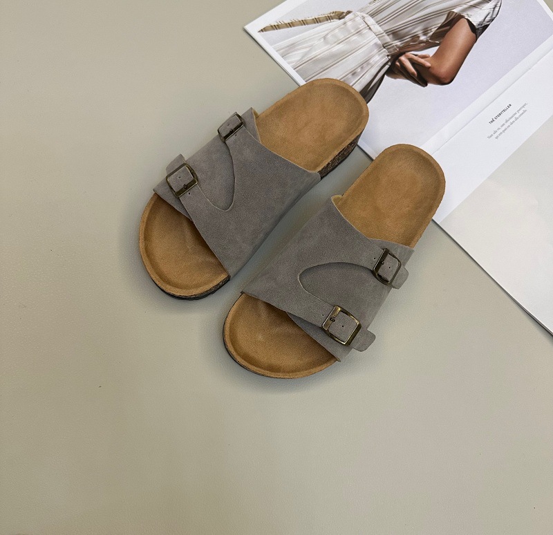 Free shipping designer shoes Women's Slippers 2026 New Summer Fashion Versatile Flat Sandals for Beach Travel and Gentle white