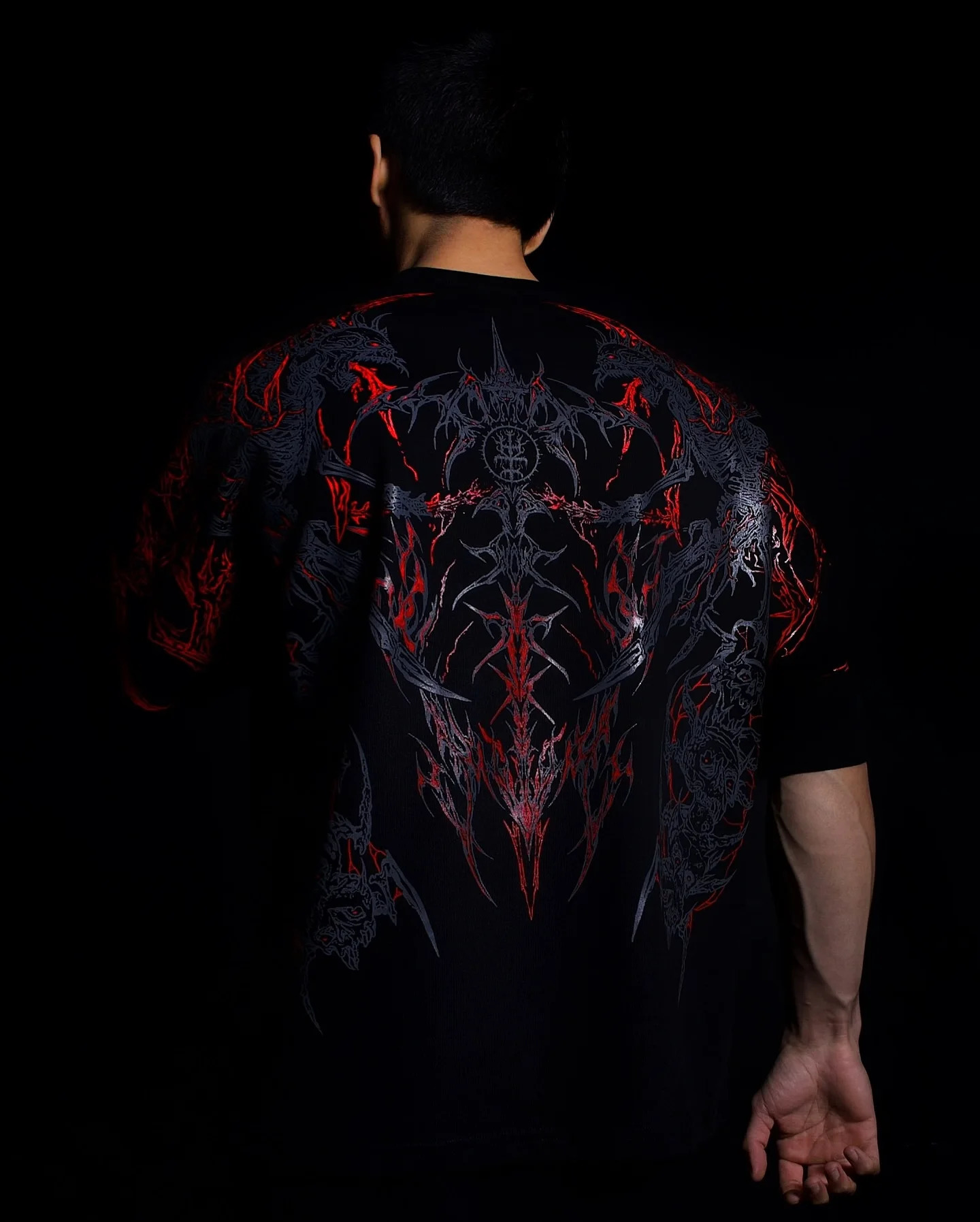 Lonely Shadow Gothic Streetwear T-Shirt Men Women Oversized Cotton Tee Skeleton Art Grunge Dark Edge Fashion Tee 260409