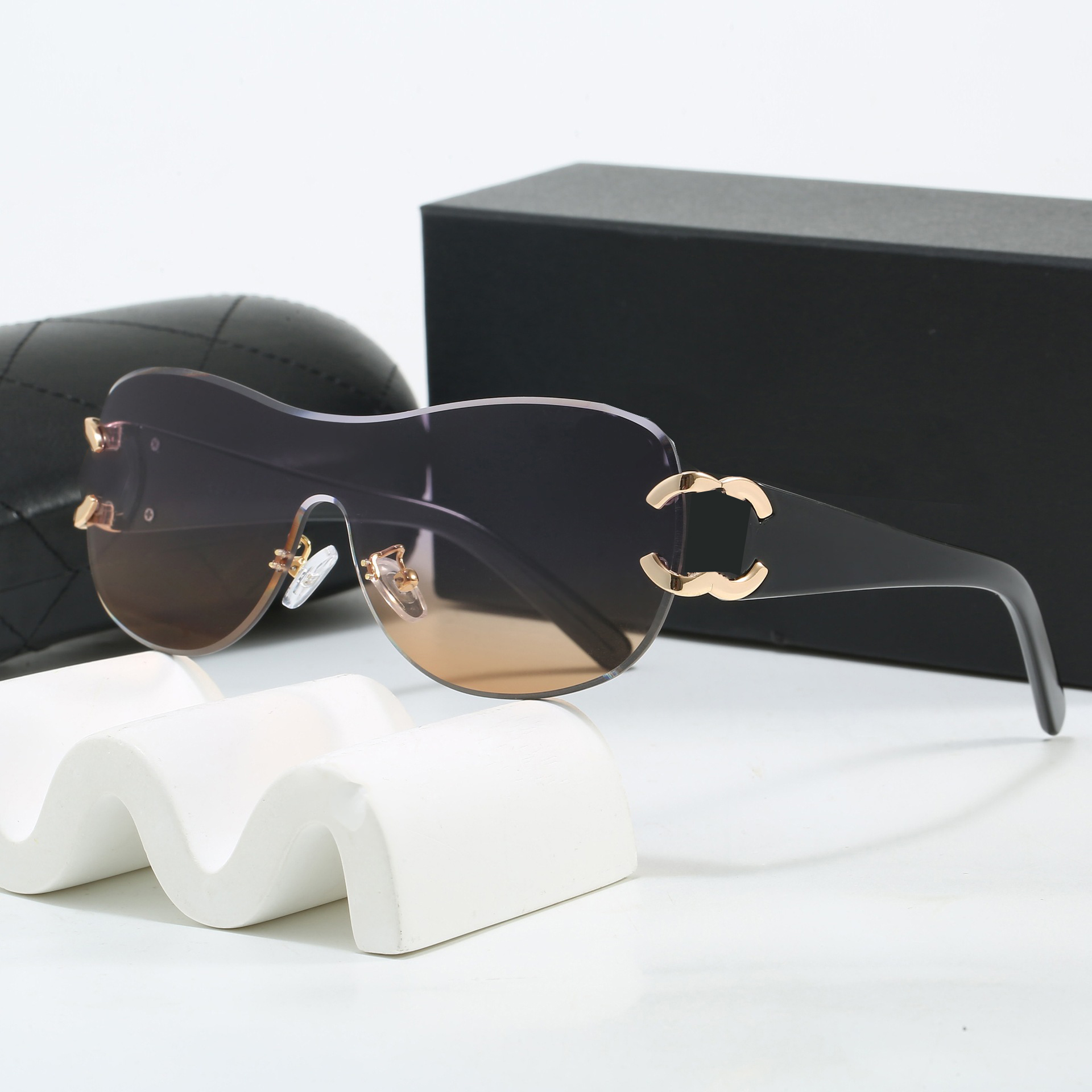 sunglasses for women classic sunglasses luxurys designer sunglasses Euro american trend glasses curved Lenses shade box