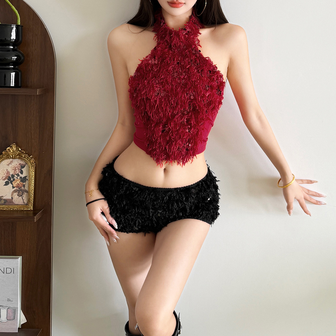 Winter New Womens Slimming Patchwork Sequin Halter Neck Backless Short Waist-Exposing Vest241014