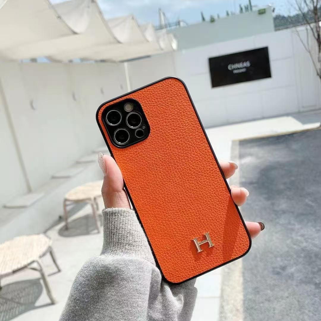 Luxury Faux Leather Cowhide Grain Matte Feel Phone Case for IPhone 17 Pro Max 16 Plus 15 14 13 12