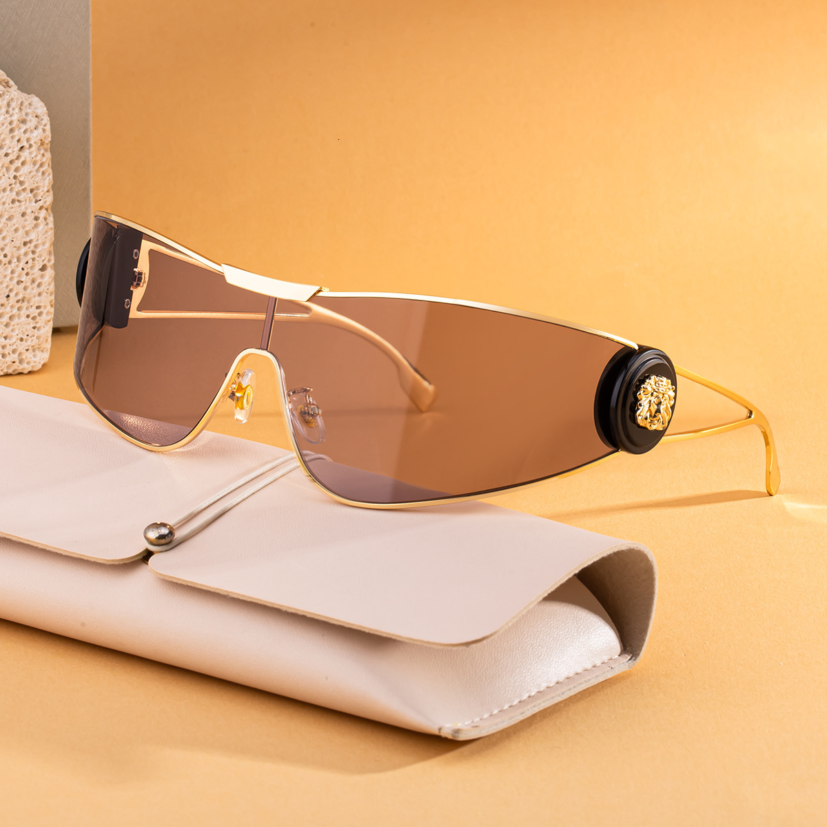 2026 New Model Designer-style Women's Fashionable Sports Sunglasses One-piece Lenses, Windproof Outdoor Sun Protection Cycling-specific Sunglasse