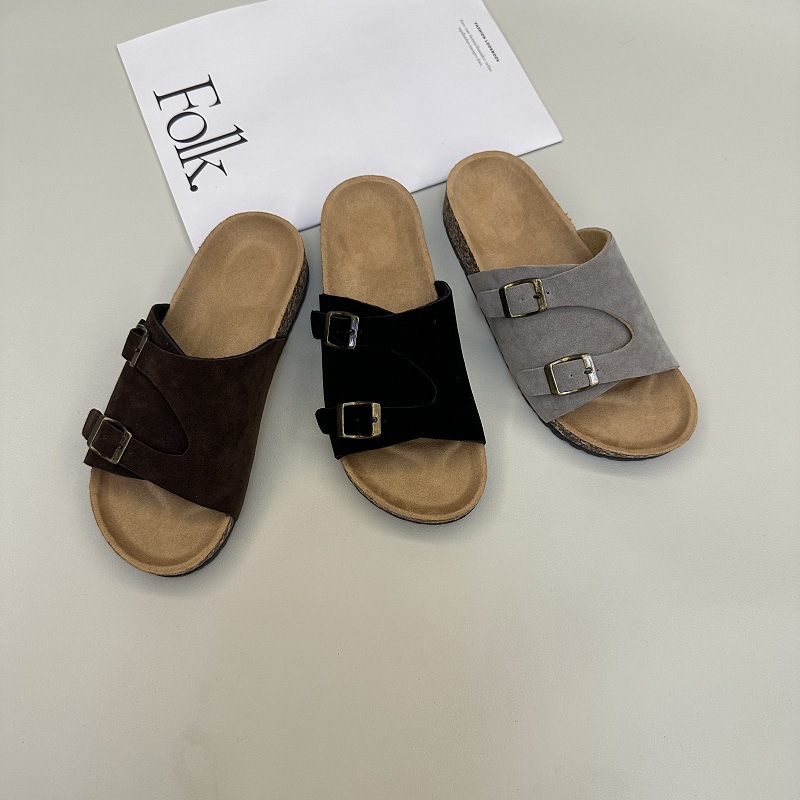 Free shipping designer shoes Women's Slippers 2026 New Summer Fashion Versatile Flat Sandals for Beach Travel and Gentle white