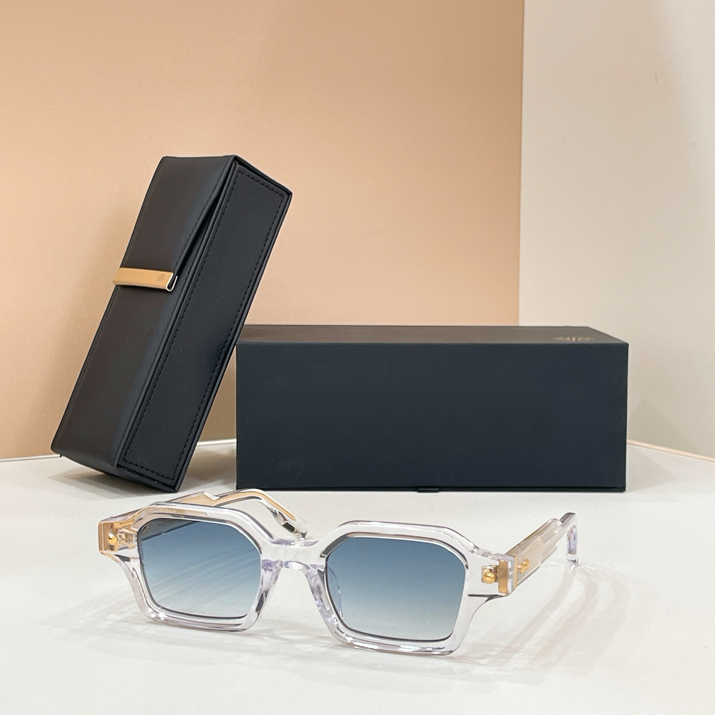 Chunky Gold Crystal Sunglasses Blue Gradient UV Protection Lens Men Sun Shades Glasses in Summer for Traveling Beach with Box