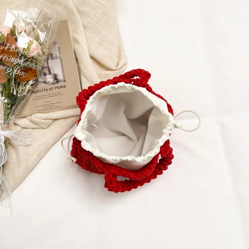 Chunky Red Knit Tote Bag Handmade Crochet Handbag with Drawstring Lining Casual Mini Shoulder Bag for Daily Use 260410