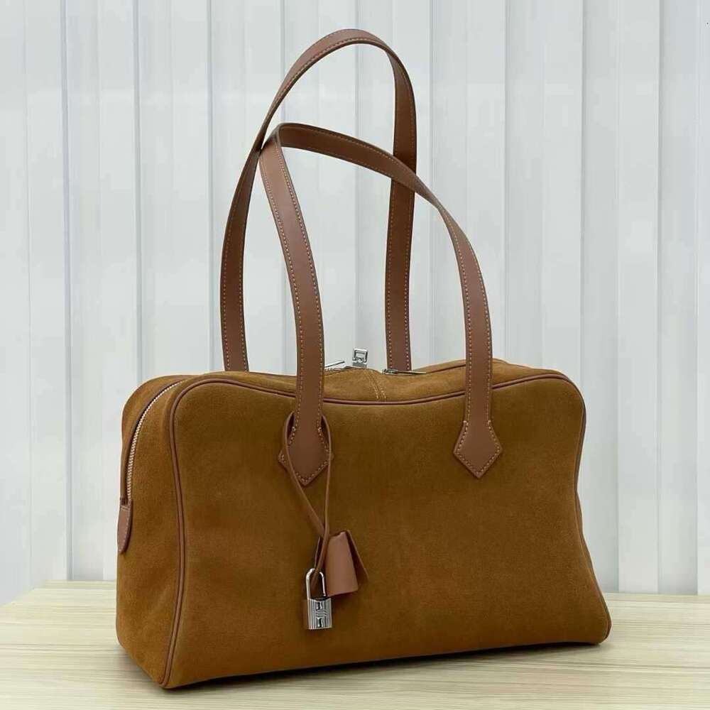 2026 New Genuine Leather Bowling Bag Retro Frosted Cowhide Tote Bag Minimalist Hobo Bag Large Capacity Beach Commute Boston Bag For Women SENYY