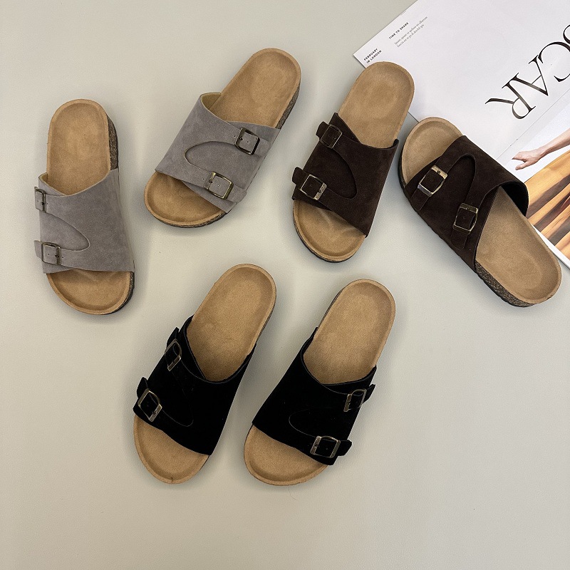 Free shipping designer shoes Women's Slippers 2026 New Summer Fashion Versatile Flat Sandals for Beach Travel and Gentle white
