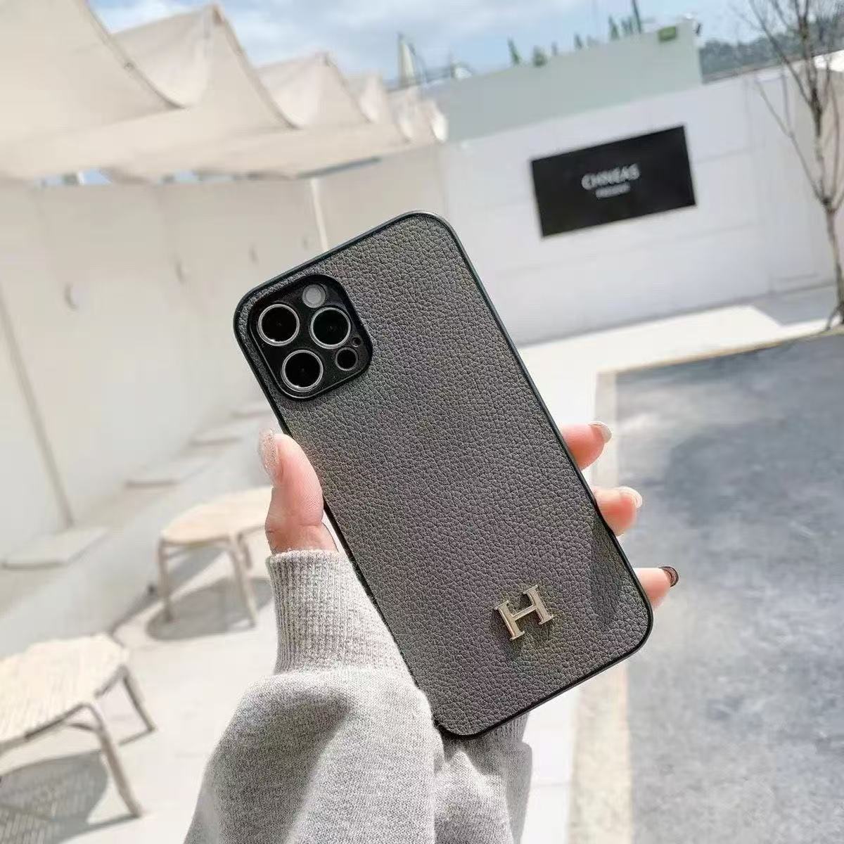 Luxury Faux Leather Cowhide Grain Matte Feel Phone Case for IPhone 17 Pro Max 16 Plus 15 14 13 12