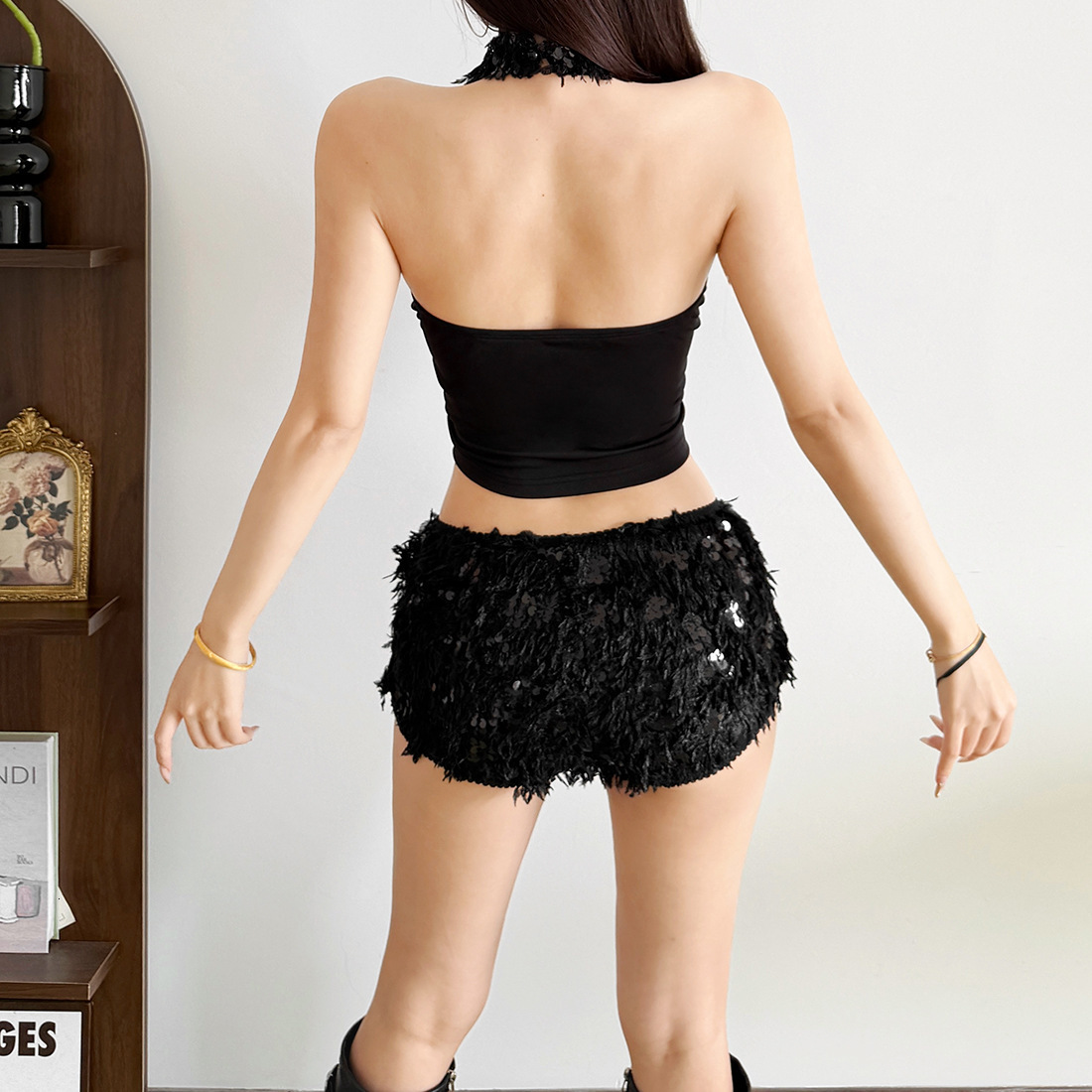 Winter New Womens Slimming Patchwork Sequin Halter Neck Backless Short Waist-Exposing Vest241014