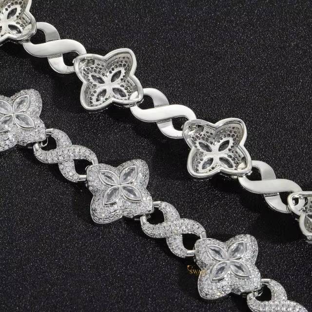 Luxury Clover Bracelet for Women 925 Sterling Silver Moissanite Diamonds Iced Four-Leaf Flower Link Chain White Gold Parties