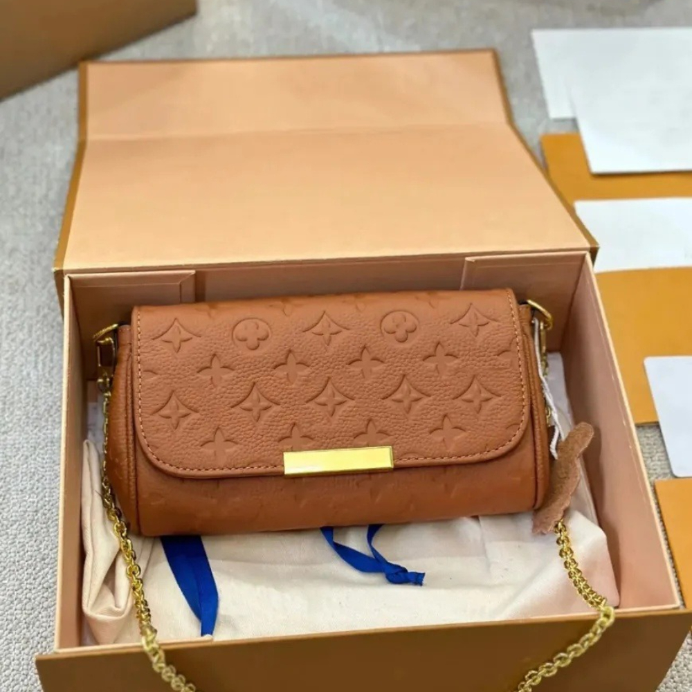 New Top Quality Must Have Pochette Favorite Bag Womens Crossbody Shoulder Bag Designer Handbag Mirror Quality Luxury Leather Chain Mahjong Bag Wallet Flap Tote AA