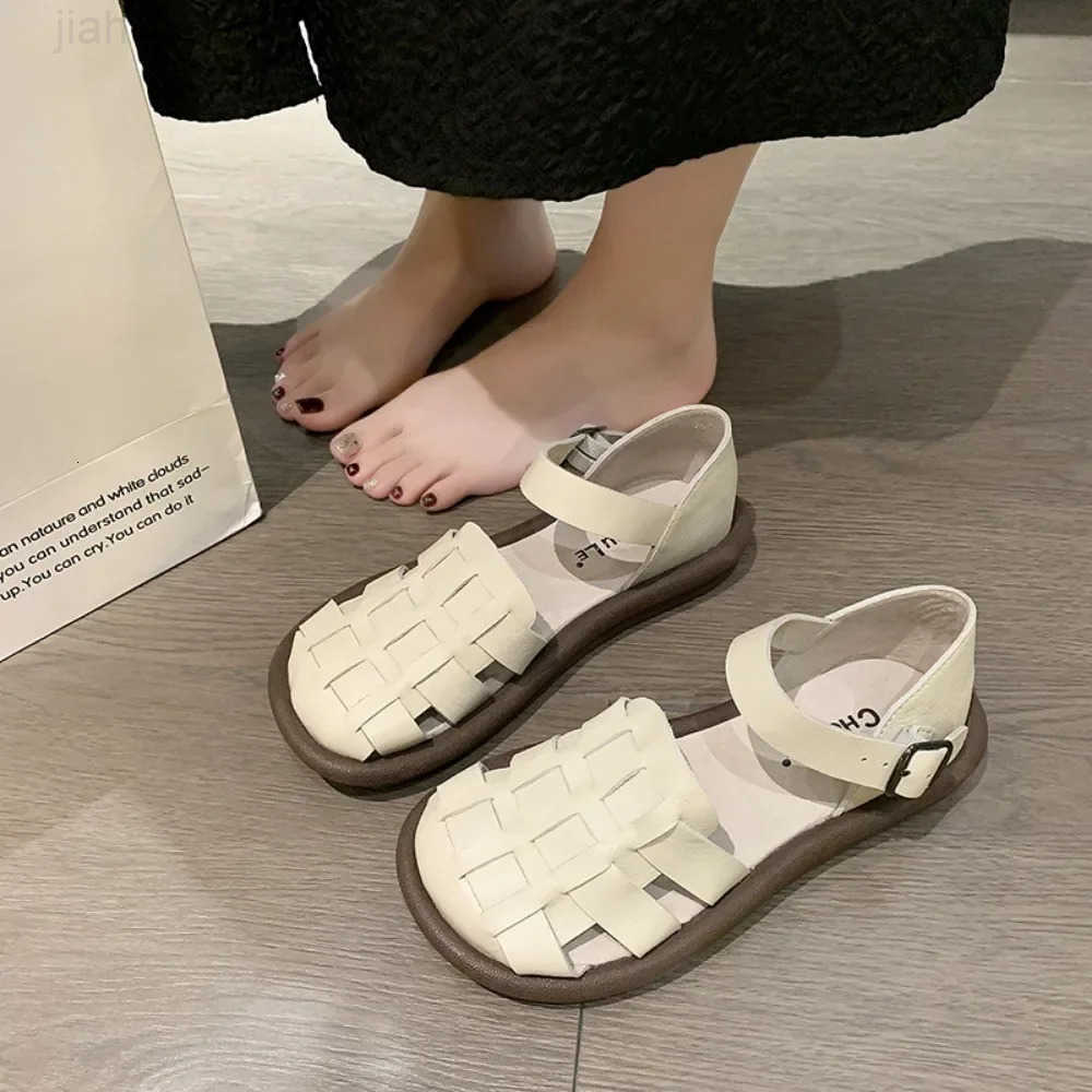 new Womens Summer Zapatillas De Mujer Shoes Square Toe Flat Sandals Leather Women Gladiator Sandals Slip on Ladies Beach Shoes H260413