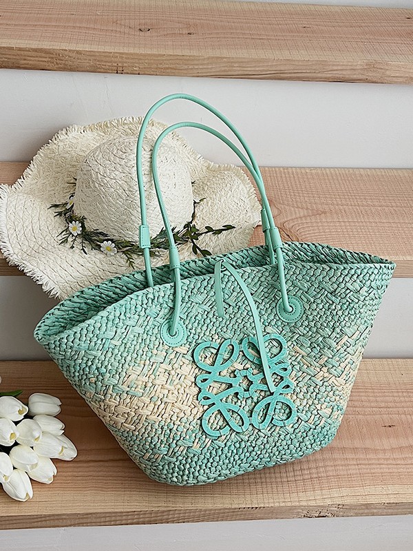 Free delivery luxury shoulder Bags Fashionable and trendy women's handbag with personalized design crossbody bag