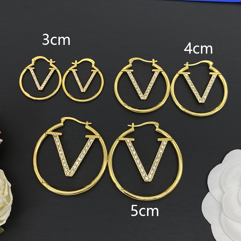 Fashion Designer Earrings 18K Gold Silver Designer Jewelry Women Rhinestone Hoop Earrings High Quality Letter Ladies Jewelry