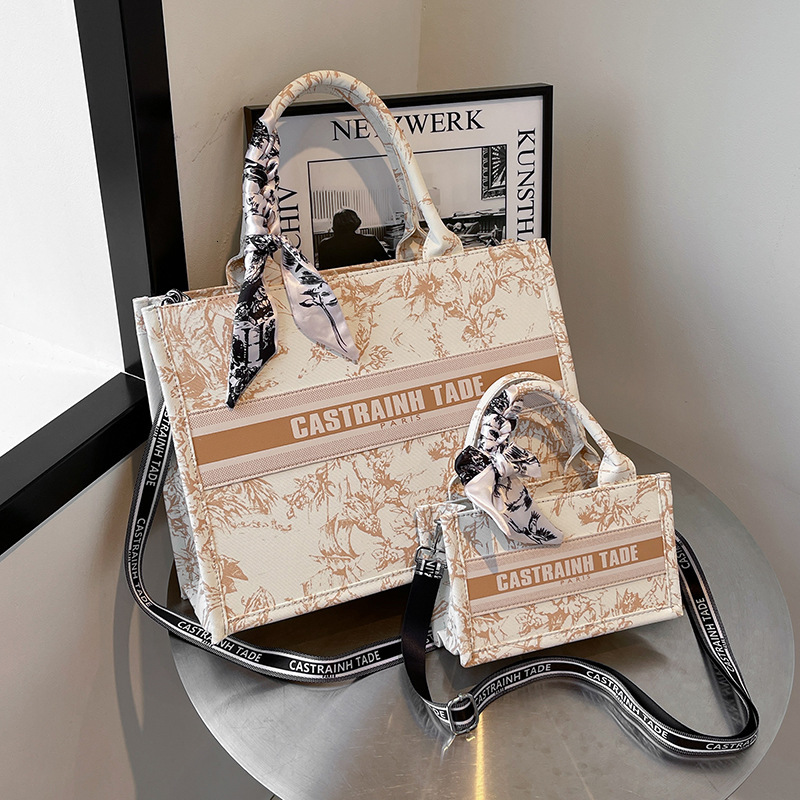 Foreign Trade Handheld Tote for Women New Letter Print Single Shoulder Large Stylish Versatile Casual Crossbody Bag