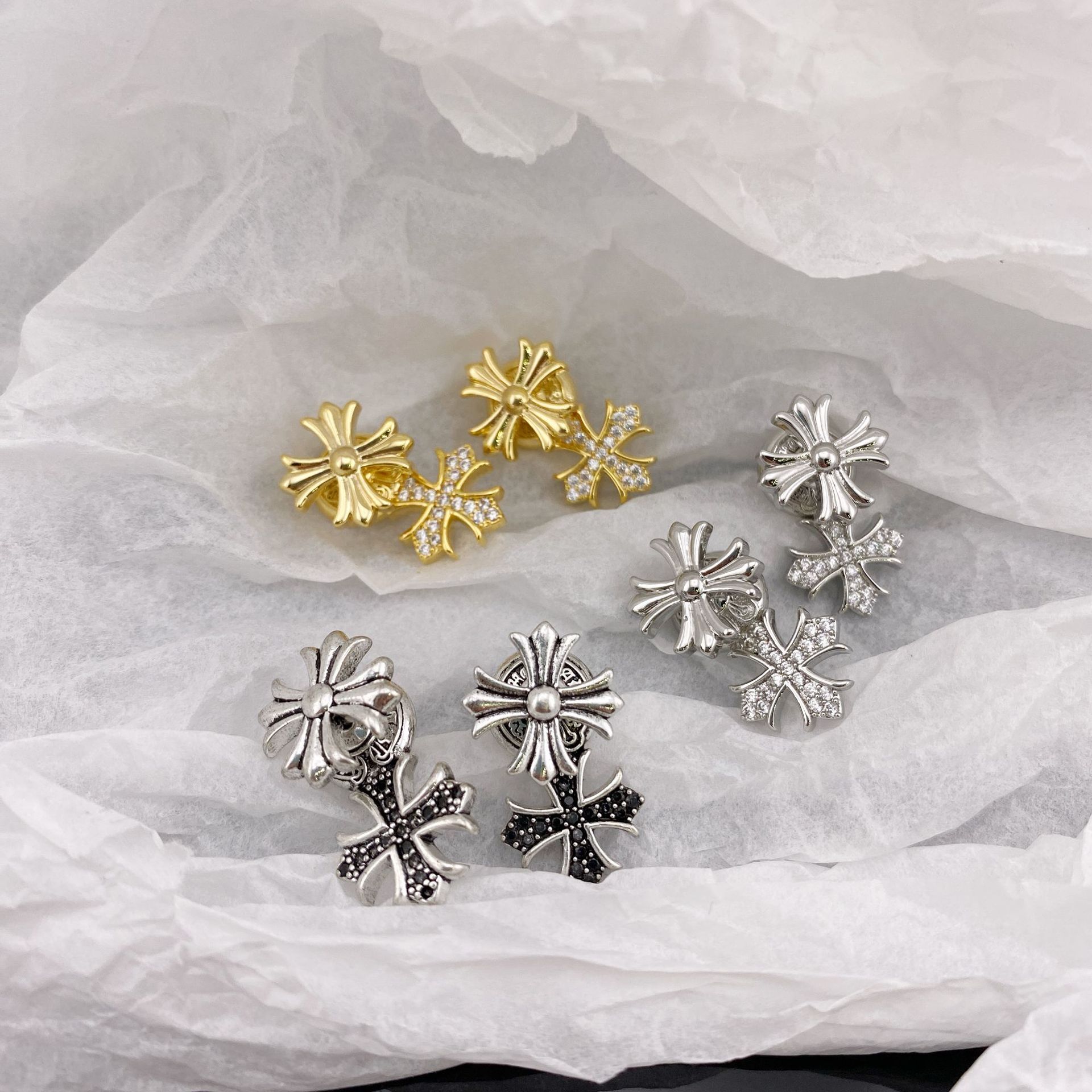 luxury brand designer vintagestyle classic doublewearable crossshaped stud earrings design with a retro feel fashionable and versatile