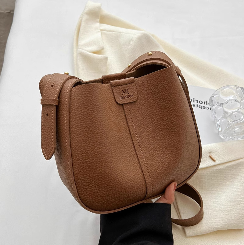 Women's Bucket 2026 New Model, High-Quality Textured Small Bag, Popular Fashionable Shoulder and Crossbody Bag for Women