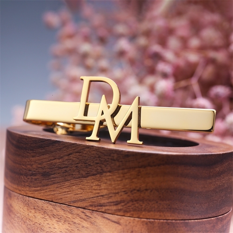 Tangula Custom Initials Tie Clip With Transparent Wood Box Stainless Steel Mens Letters Tie Clip Personalize Jewelry For Groom 260403wwBJ