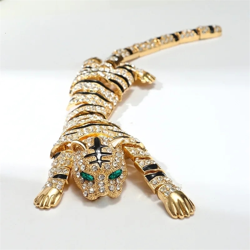 women men exaggerated tiger brooch large luxury rhinestone animal pin jewelry 260403wwBJ