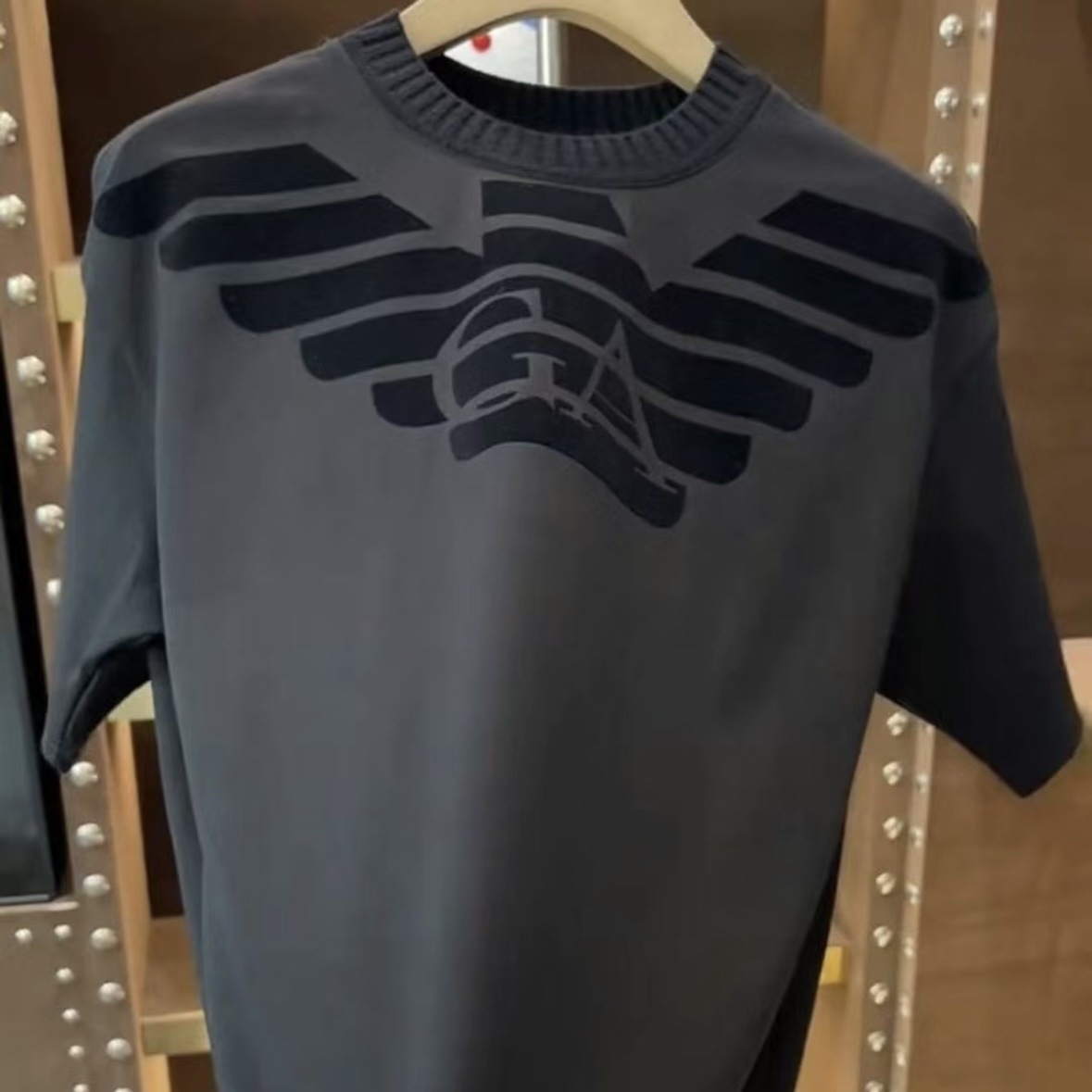 Free shipping luxury Men's T-Shirts Men's short sleeved T-shirt summer breathable skin friendly base shirt