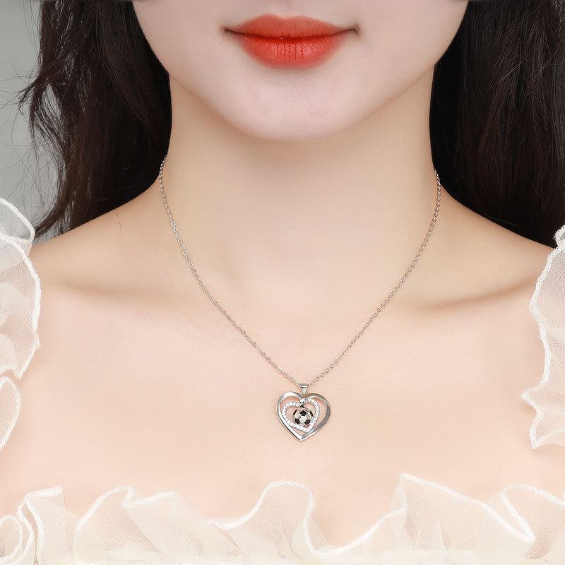 World Football Necklace for Women Fashion European Cup Pendant High-End Heart Clavicle Chain Wholesale - view 4