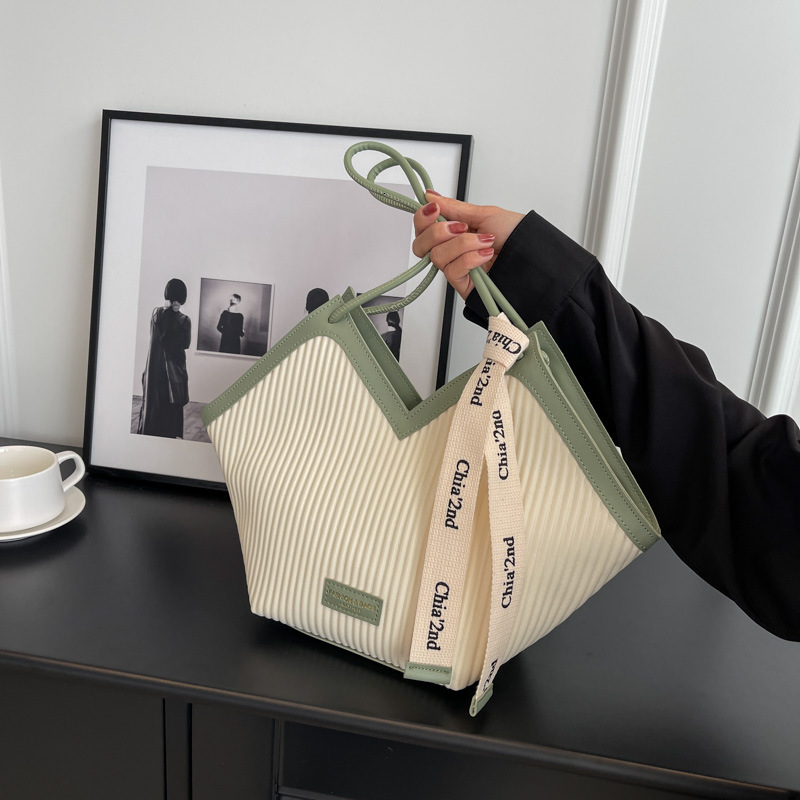Women's bags 2026 new niche French casual Korean version commuter fashion shoulder handbag tote bag - view 6