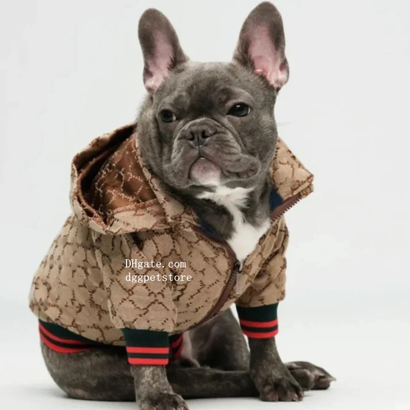 Designer Dog Clothes Classic Letter Pattern Dog Apparel Exclusive Luxury Pet Hoodie Sweatshirt Coat for Small Medium Dogs Bulldog Corgi Boston Terrier Poodle A161