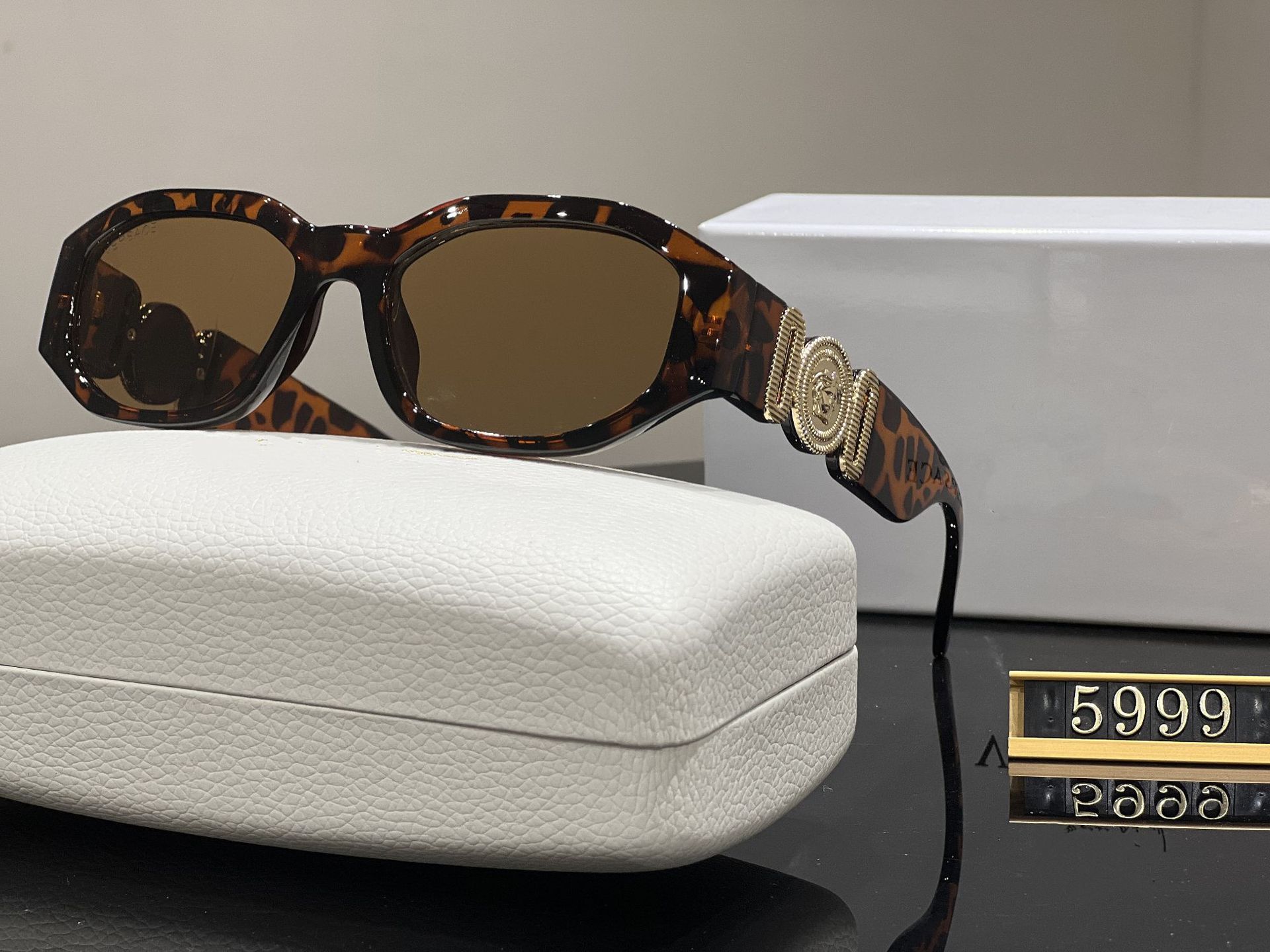 Free shipping crafted hot 2026 luxury Sunglasses Fashion Cool Punk Style Sunglasses Men Woman Street Outfit