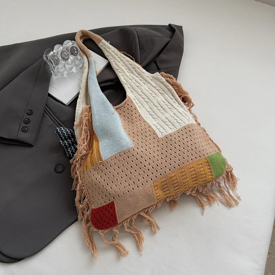 Cute Little Fish Relaxed Knitted Bag Summer Commuter Versatile Shoulder Bag Contrasting Cut Out Tote Bag 260413