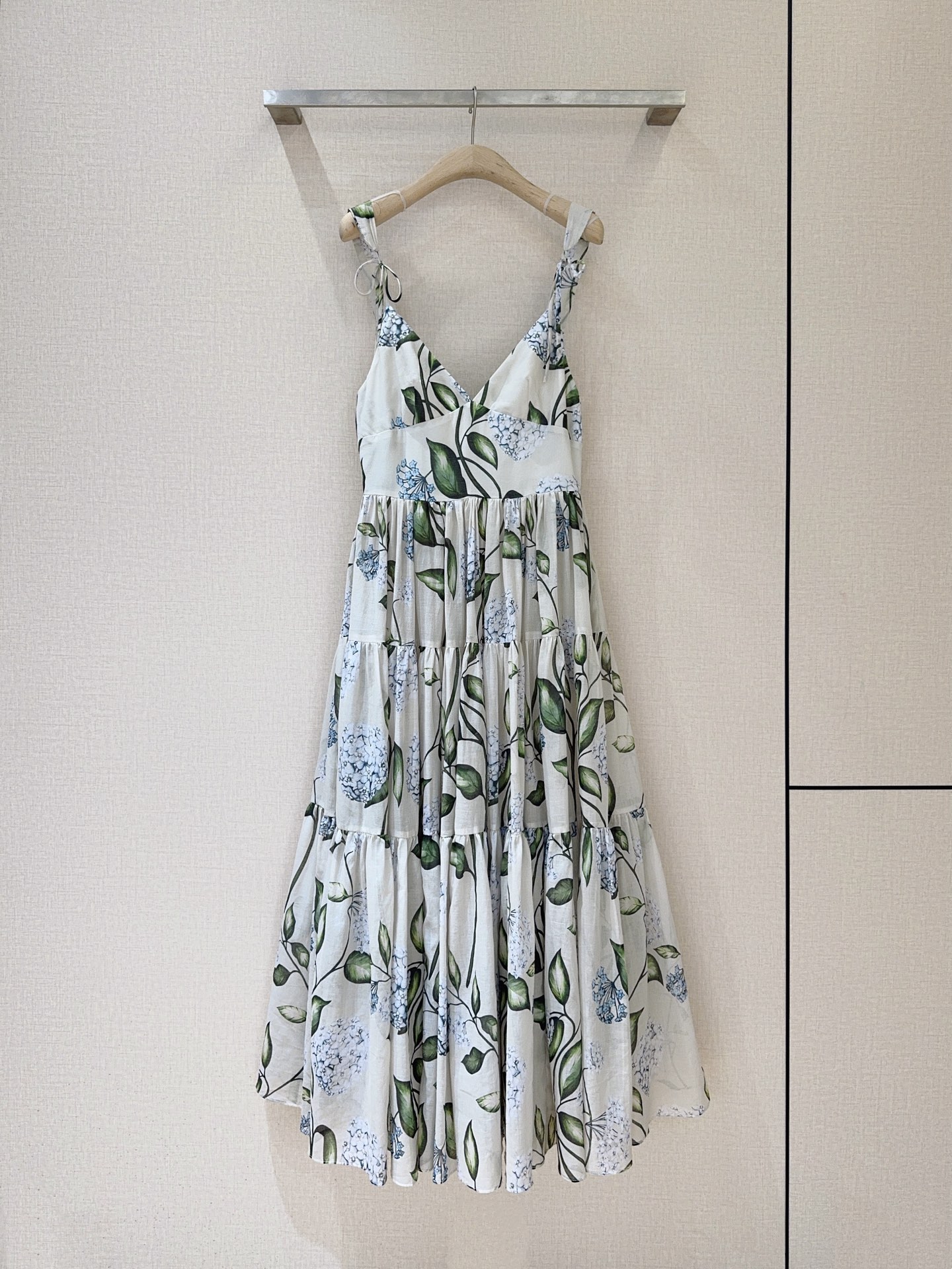 V-neck camisole floral multi-layer cake skirt printed dres