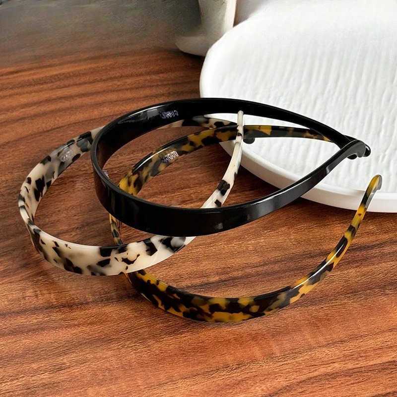 1pcs Sleek Thin Headband Women Chic Tortoise Shell Finish Trendy Accessory Stylish Edgy New Headwear For Daily Hair Styling Look H260414