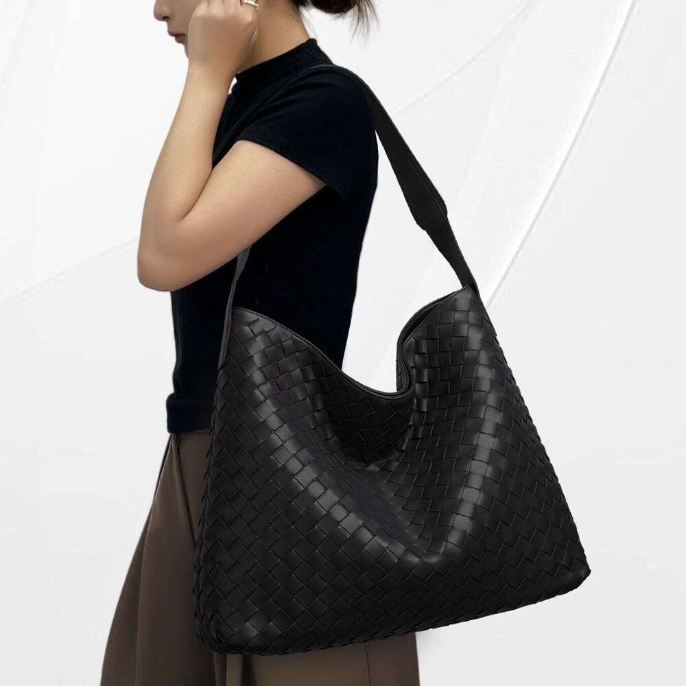 New Genuine Leather Bag Women Large Capacity Handbag Autumn Winter Luxury Fashion Woven Design Commute Shoulder Bag High End Daily Tote Bag SENYY