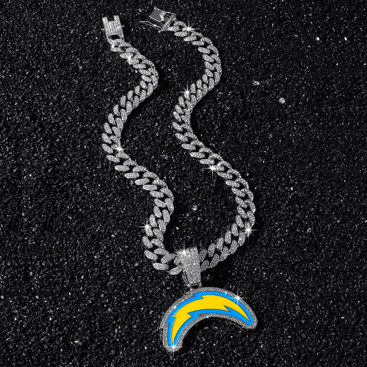 New mens full-diamond chain hip-hop style personalized oil-drip lightning football team logo pendant