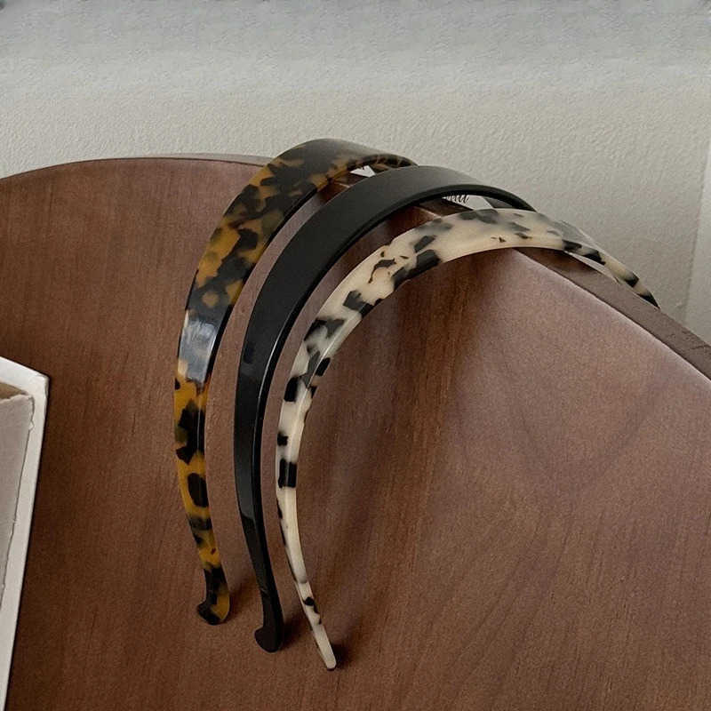 1pcs Sleek Thin Headband Women Chic Tortoise Shell Finish Trendy Accessory Stylish Edgy New Headwear For Daily Hair Styling Look H260414