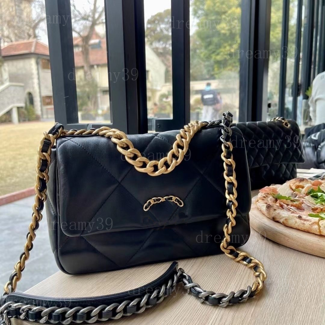 10A Top Tier Mirror Quality 19 Flap Bags Small 26cm Real Leather Quilted Flap Caramel Purse Luxury Designer Womens Crossbody Shoulder Gold Strap Chian Bag CC