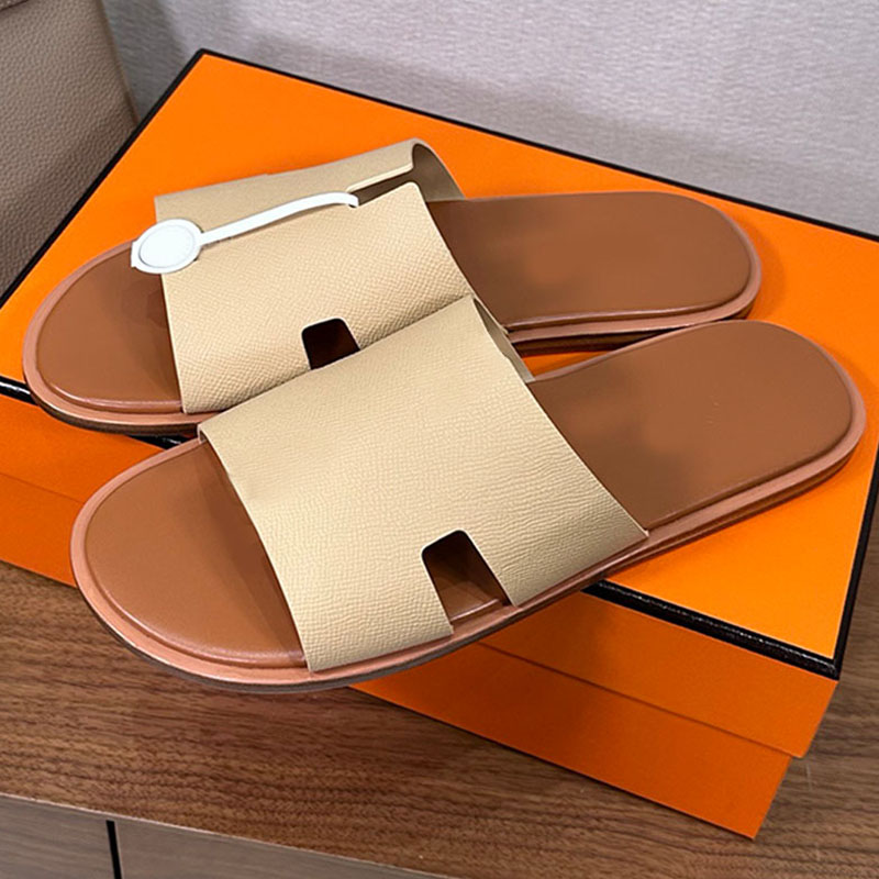 Italian designer men Izmir sandals iconic cut out raw edged detail casual sandals Summer Beach Shoes men Open Toed Flat shoes Leather Outsole