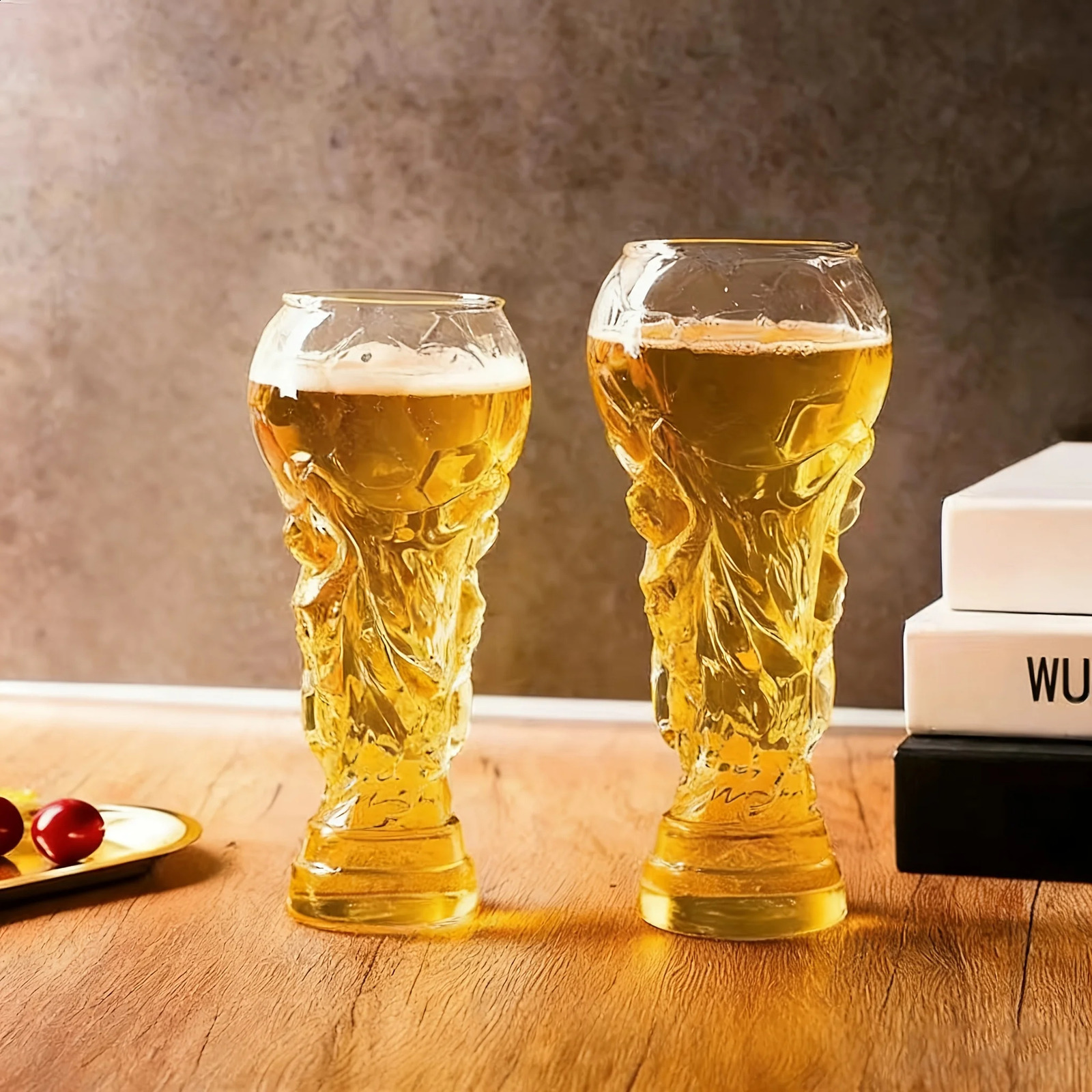 World Football Award Ceremony Trophy Shape Beer Glass High Borosilicate Glass 450ml Fan Gift for 2026 Soccer Matches Parties 260414