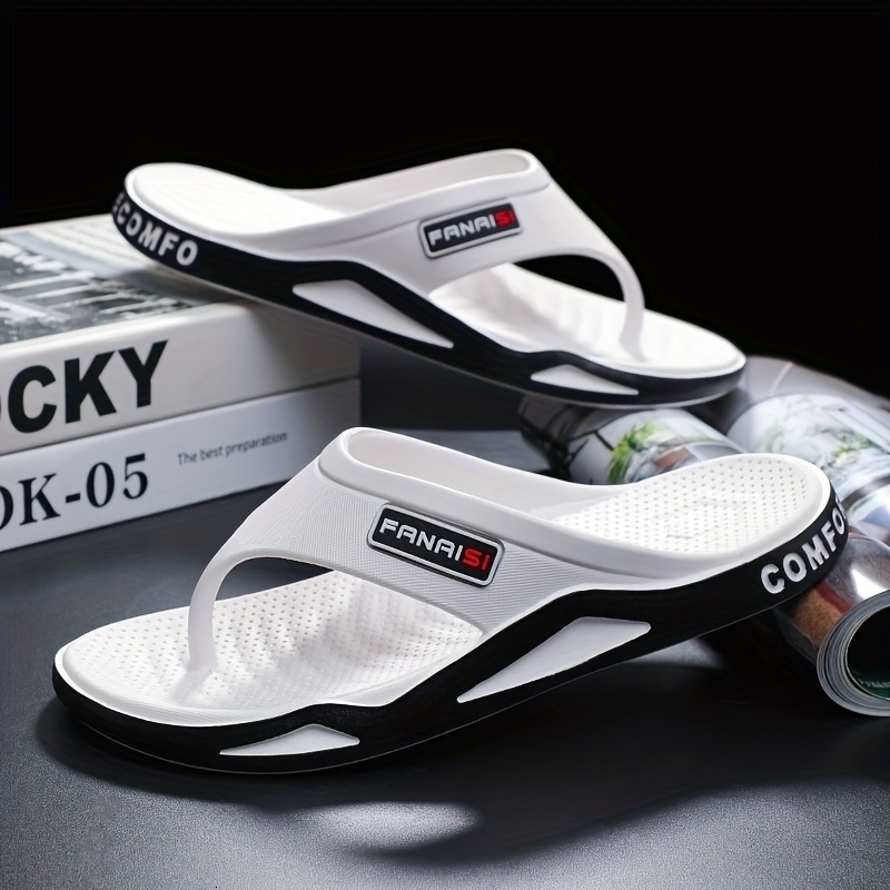 1 Pair Beach Sandals Shower Shoes MenS Stylish Lightweight FlipFlops Comfortable Thong Camping Casual Attire y260413