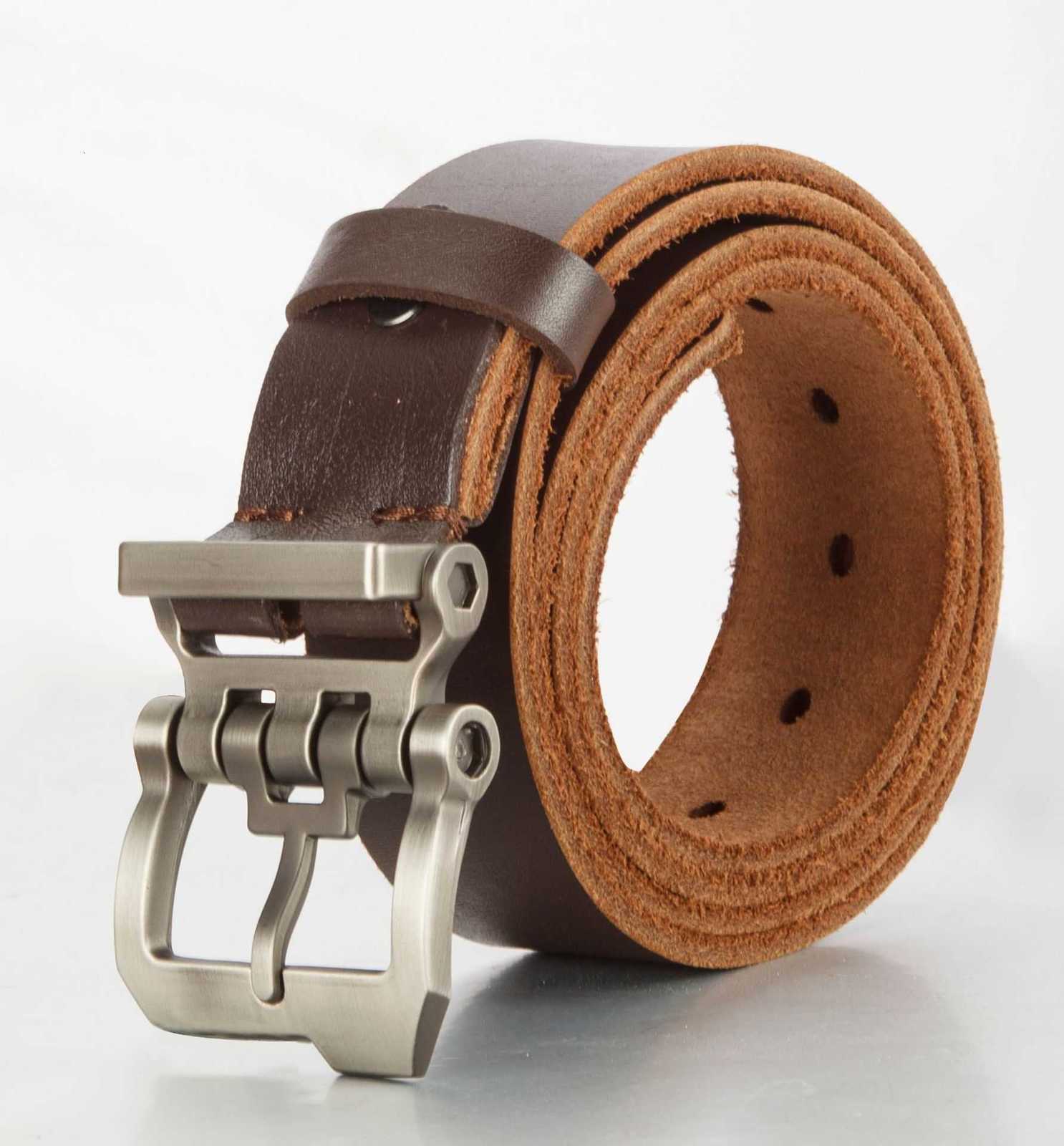 Men's belt made of genuine cowhide with mechanical buckle for casual and versatile wear. This belt is trendy and suitable for all occasions. X260