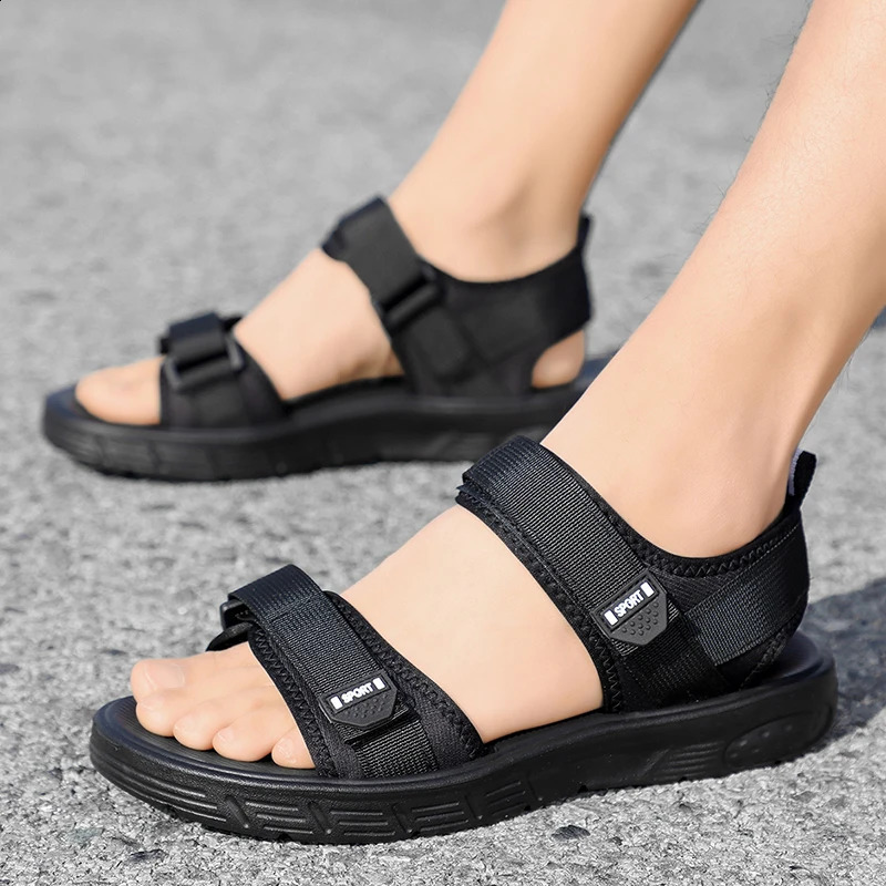 A Pair of Mens Summer Sandals Wear-Resistant Fashionable and Casual Sports Shoes Beach Shoes 260625 - view 3