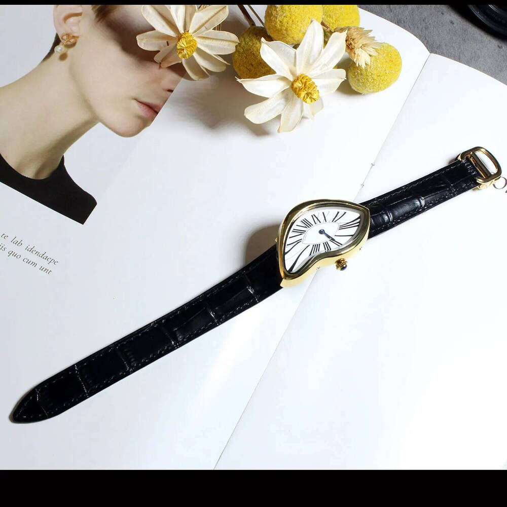 Alien Crash Melt Twist Y2K Watch kiosk Men's Fashion Trendy Retro Advanced Instagram Design 26W0414