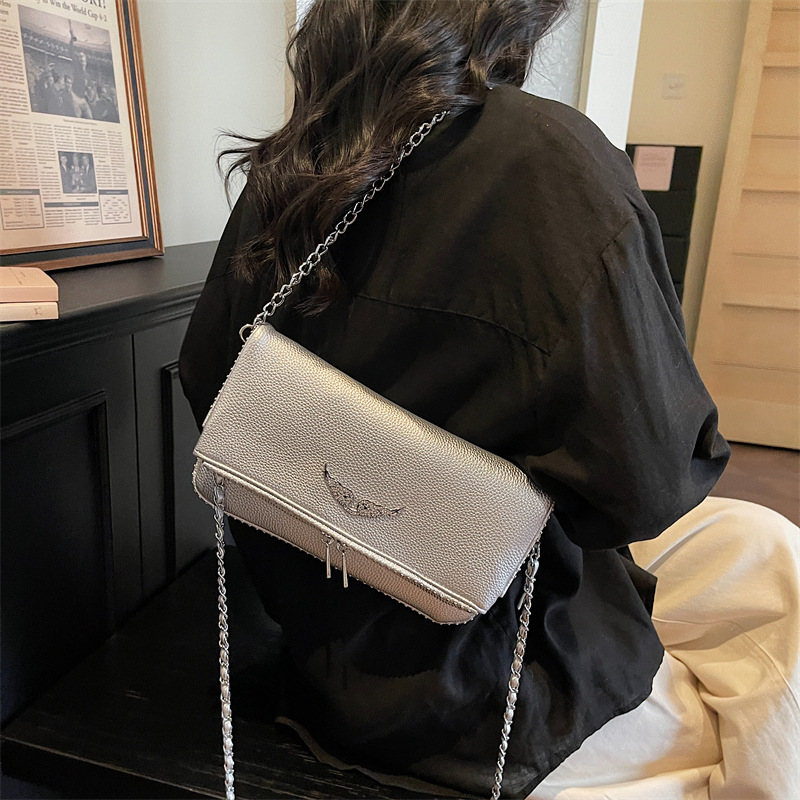 New Style Small Square Bag Woman New Style Fashionable Simple Chain Bag Senior Sense Shoulder Bag Retro Cross Body Bag