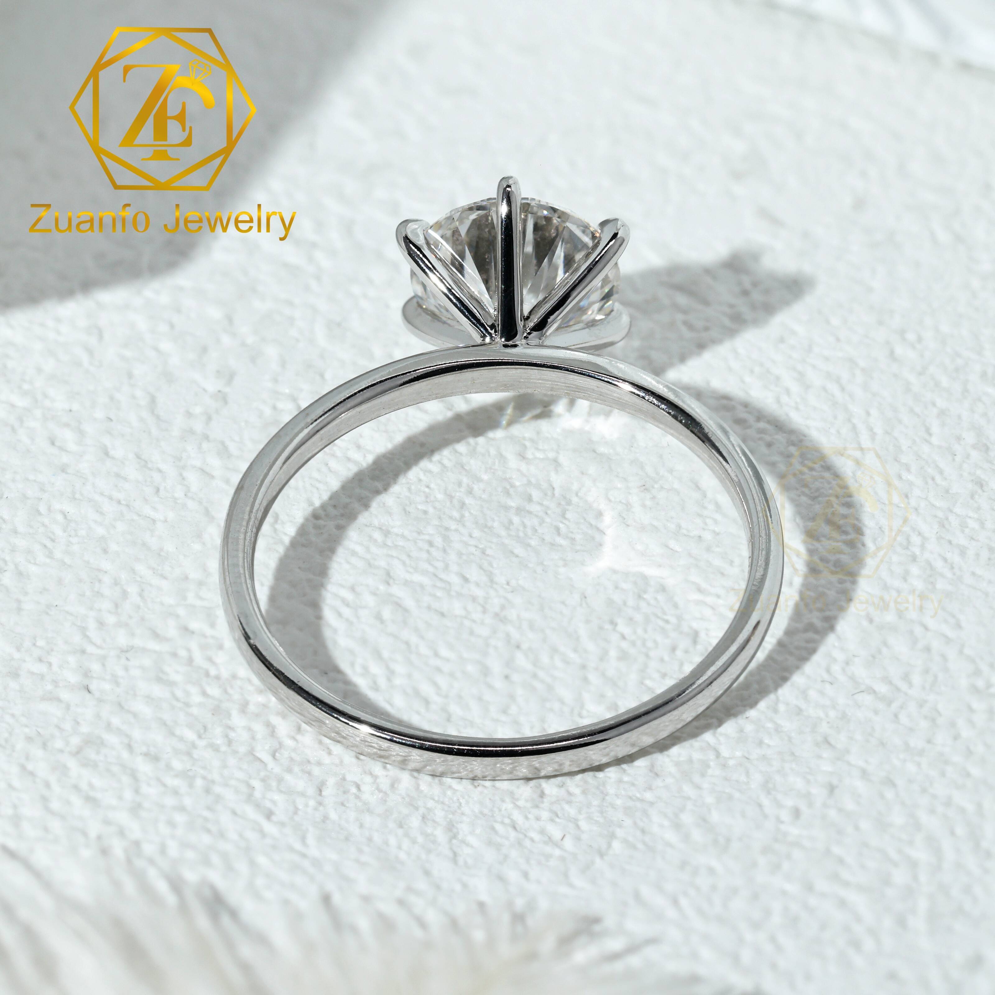 Classic Design Brass 1CT-5CT Round Cut Missanite Diamond Jewelry 6 Claws Ring Customized Jewelry for Women