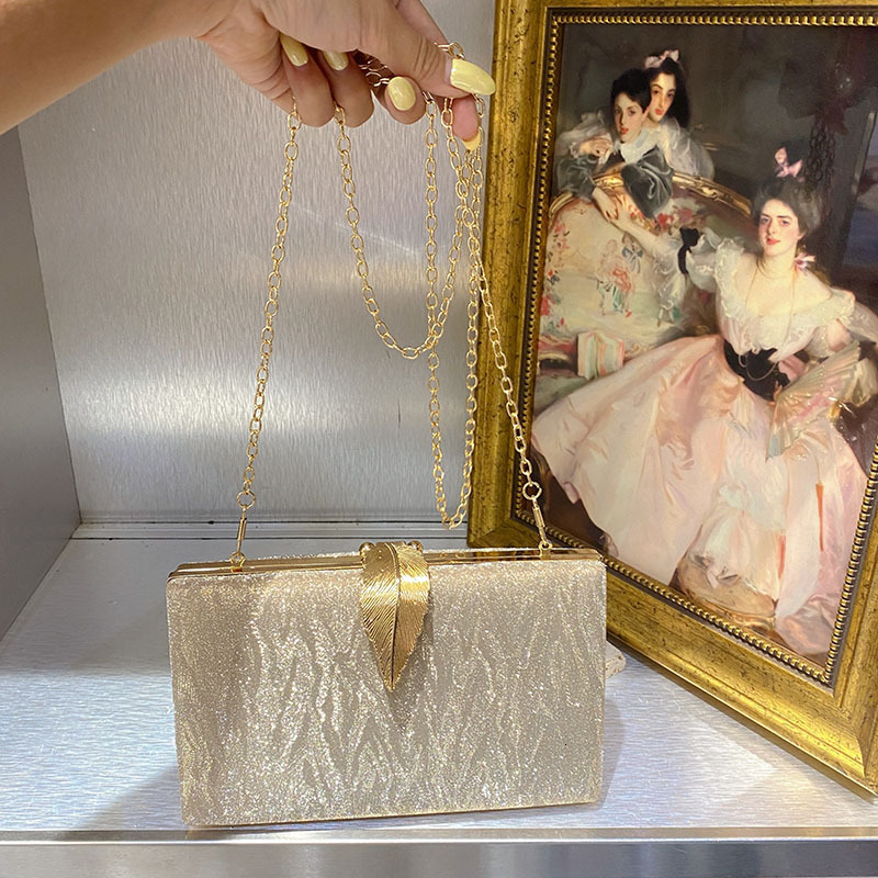 Vintage Elegant Lady's Luxury Clutch Fashionable and Sophisticated Leaf-Shaped Shiny Gold Glitter Evening Bag, Crossbody Bag - view 5