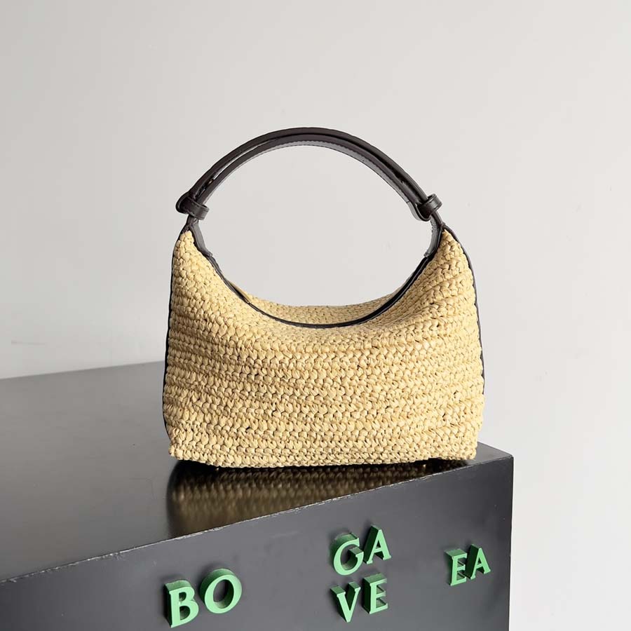 Designer Bag Shoulder bag Andiamo Series Woman Underarm Woven bag Luxury and Fashionable Sheepskin Handbag bag Outdoor High Quality Beach Armpit bag Crossbody bag