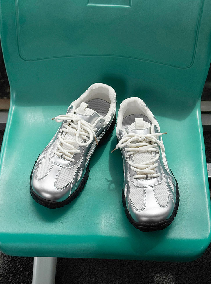 2026 New Men's Casual Sports Shoes Mesh Fabric Thick-soled Men's Shoes Trendy and Versatile Hiking Shoes for Men